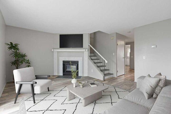 7172 Coach Hill Road SW 141 — photo 1
