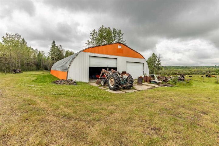Property Photo: 47510 Rge Rd 31 AB T0C 2T0