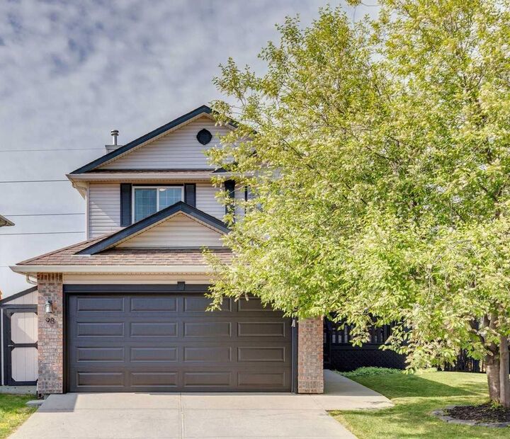 Property Photo: 98 Sierra Nevada Green SW AB T3H 3R2