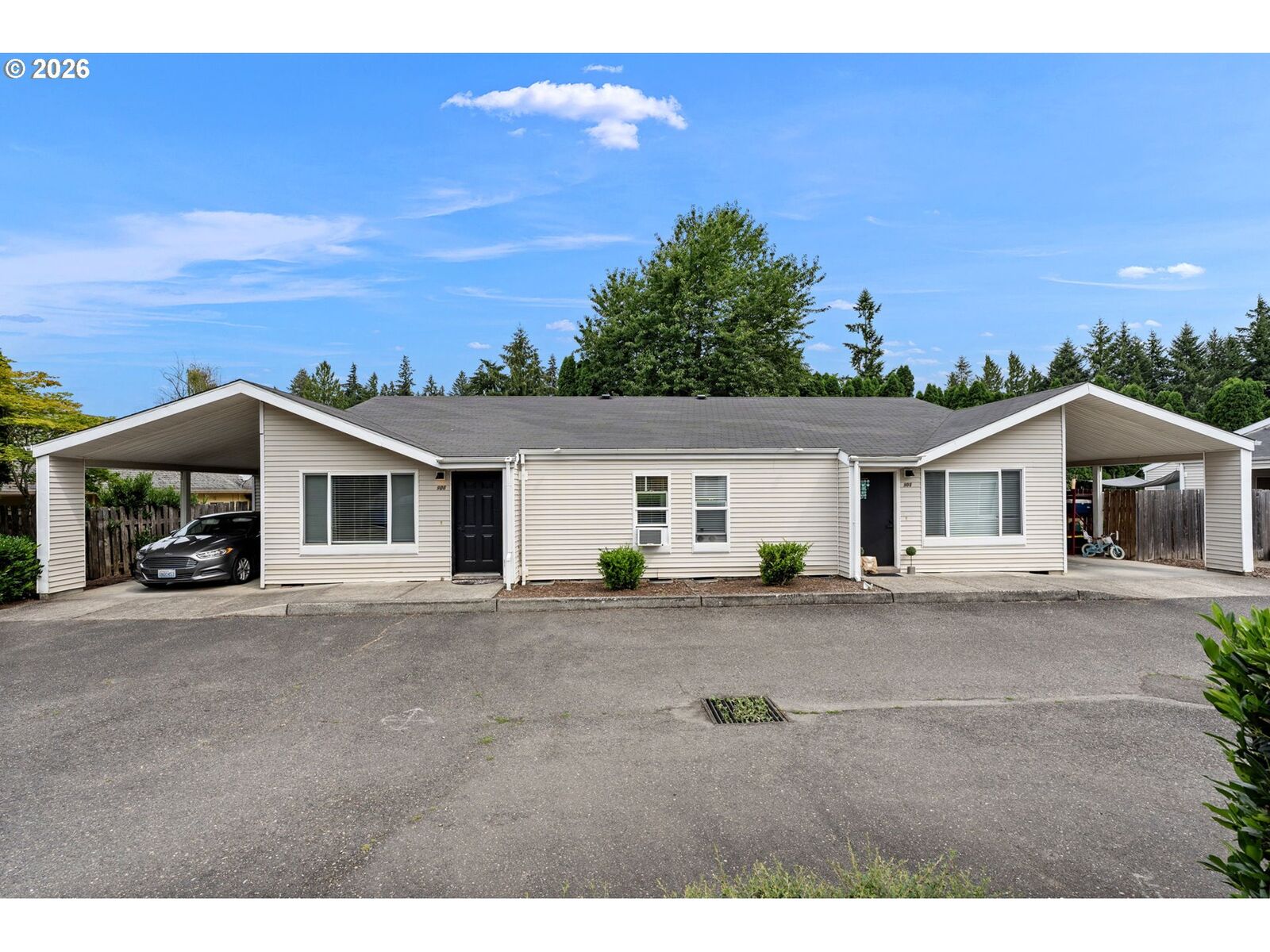 Property Photo: 908 Pioneer WA 98642