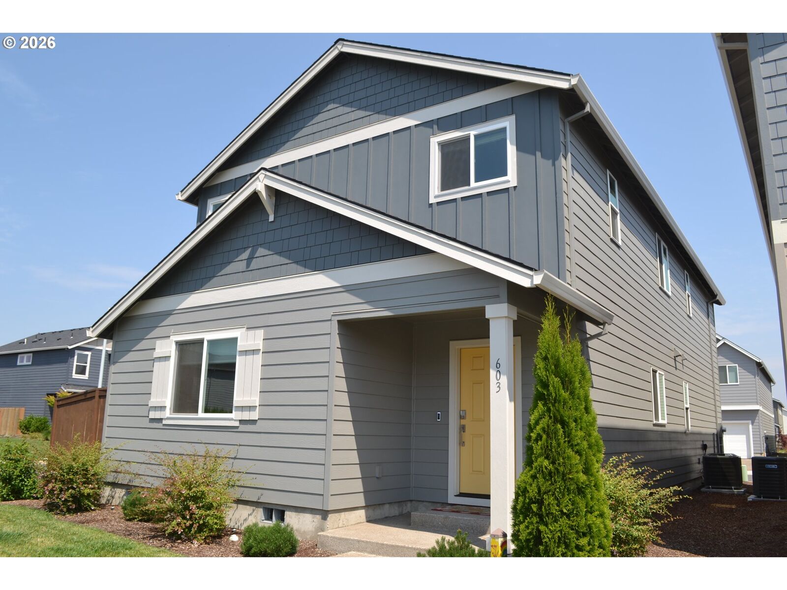 Property Photo: 603 Pickering Ln OR 97071