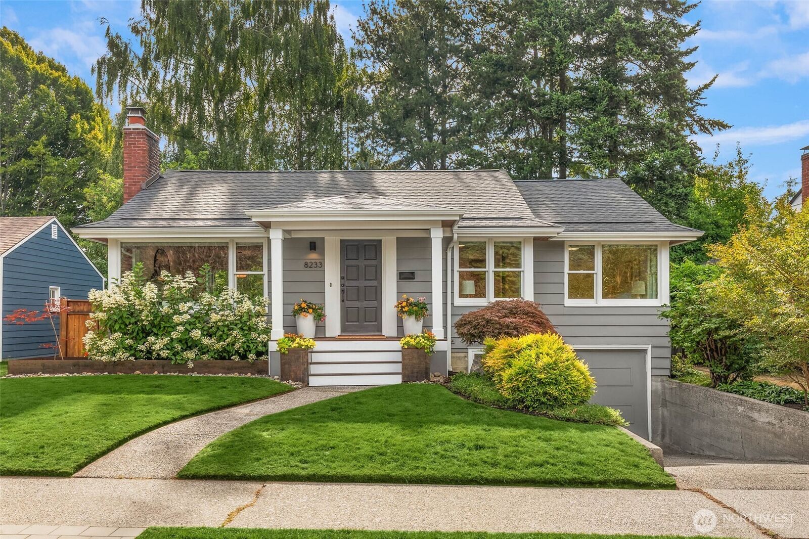 Property Photo:  8233  40th Avenue NE  WA 98115 