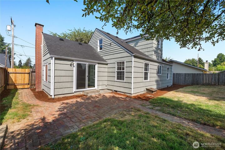 Property Photo:  3544  Quince Street SE  WA 98501 