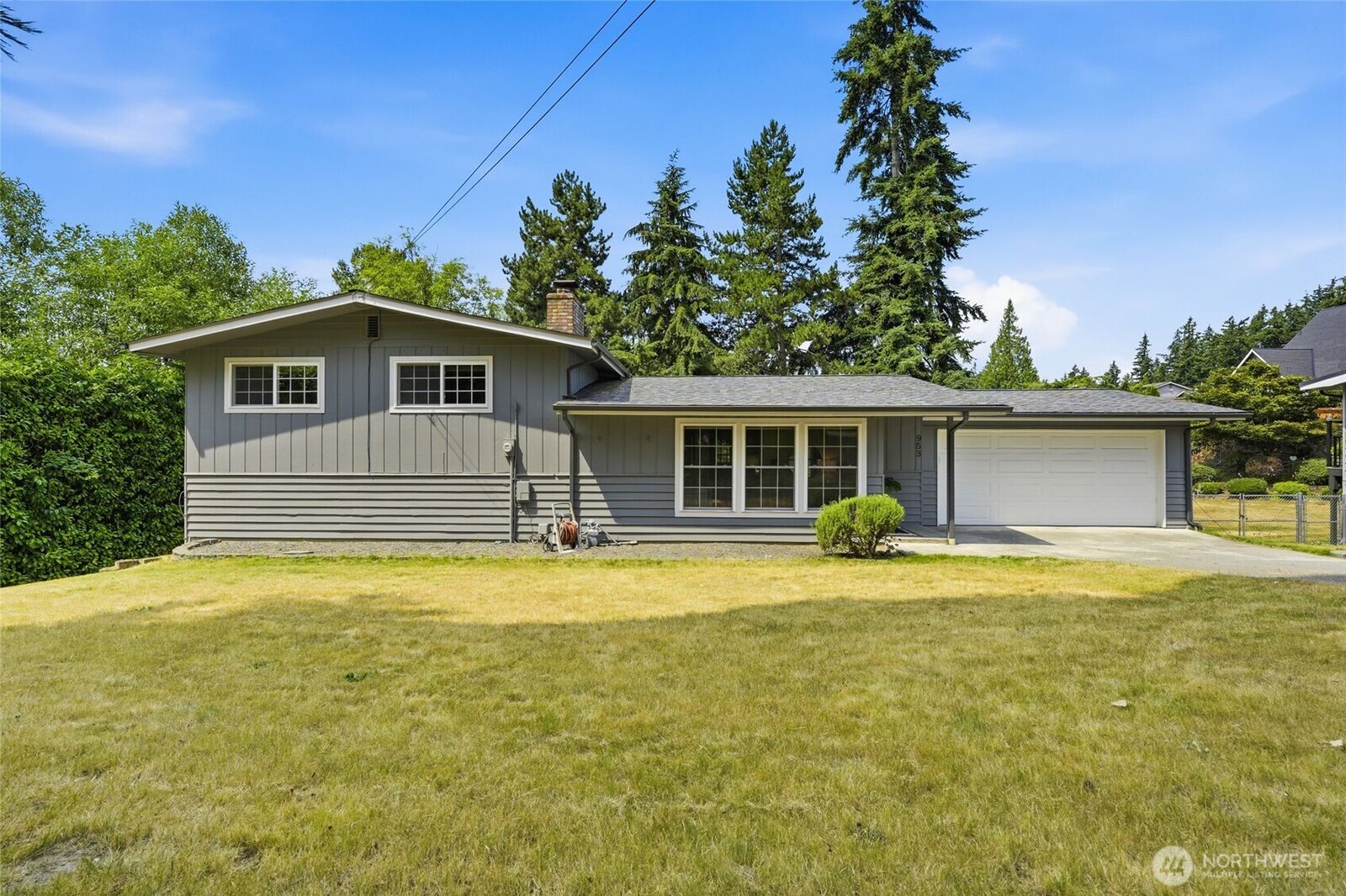 Property Photo:  953  Nile Avenue NE  WA 98059 