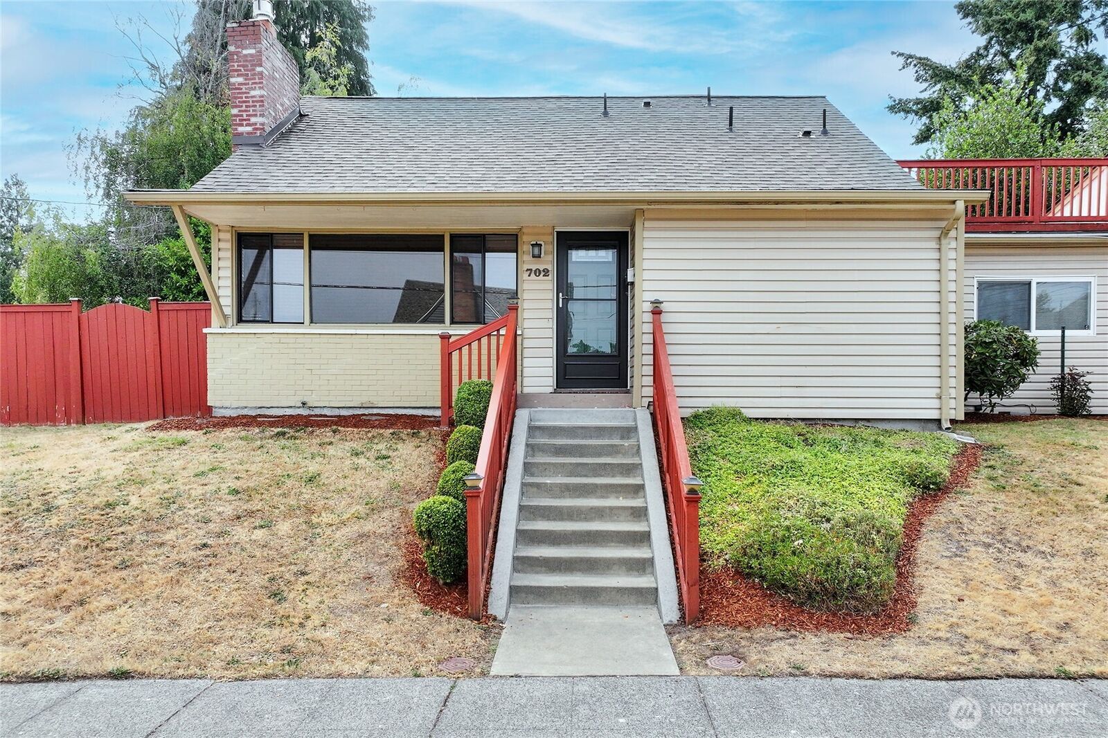 Property Photo:  702 N Mullen Street  WA 98406 