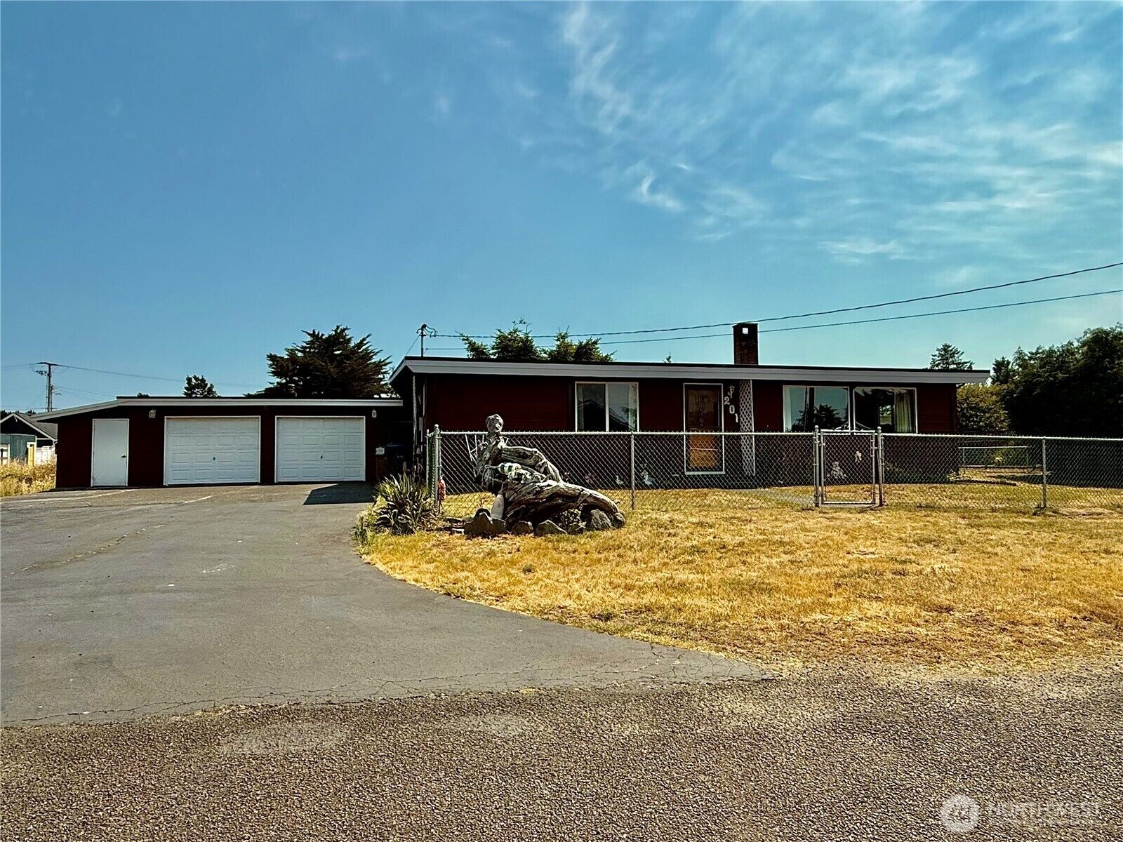 Property Photo:  201 W Seattle Avenue  WA 98595 
