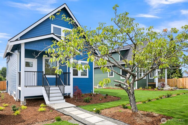 Property Photo:  508  Alabama Street  WA 98225 