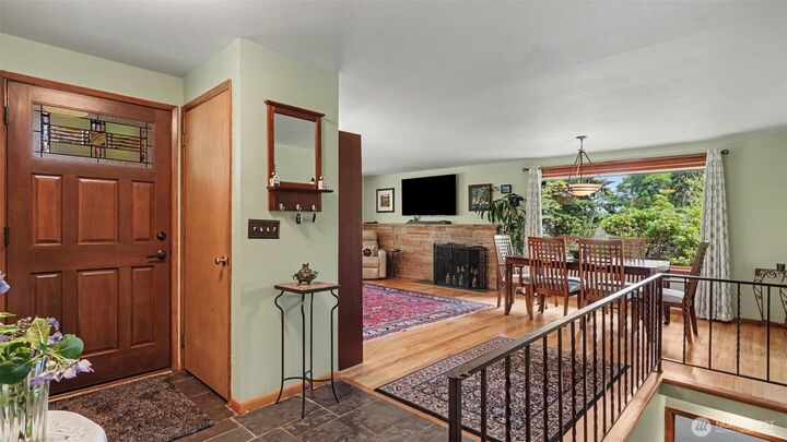Property Photo:  1335 N 180th Street  WA 98133 