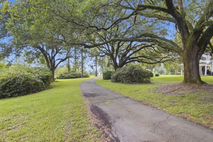 Property Photo: 26094 Highway 383 Highway LA 70648