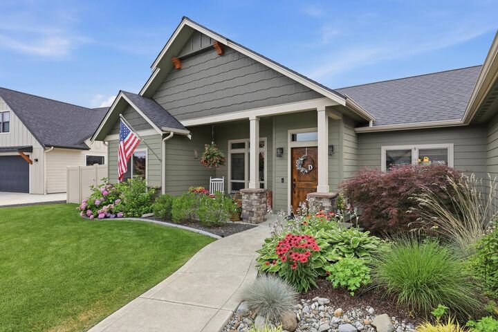 Property Photo: 2215 W Caden Ave WA 99208