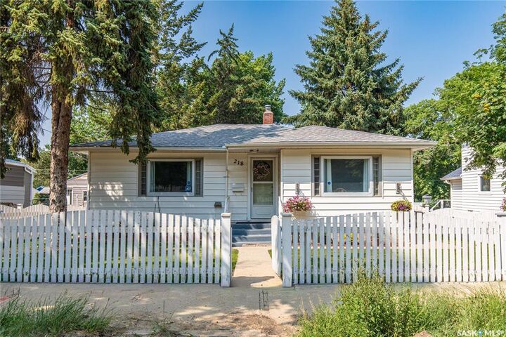 Property Photo:  218 Coteau Street W  SK S6H 5C7 