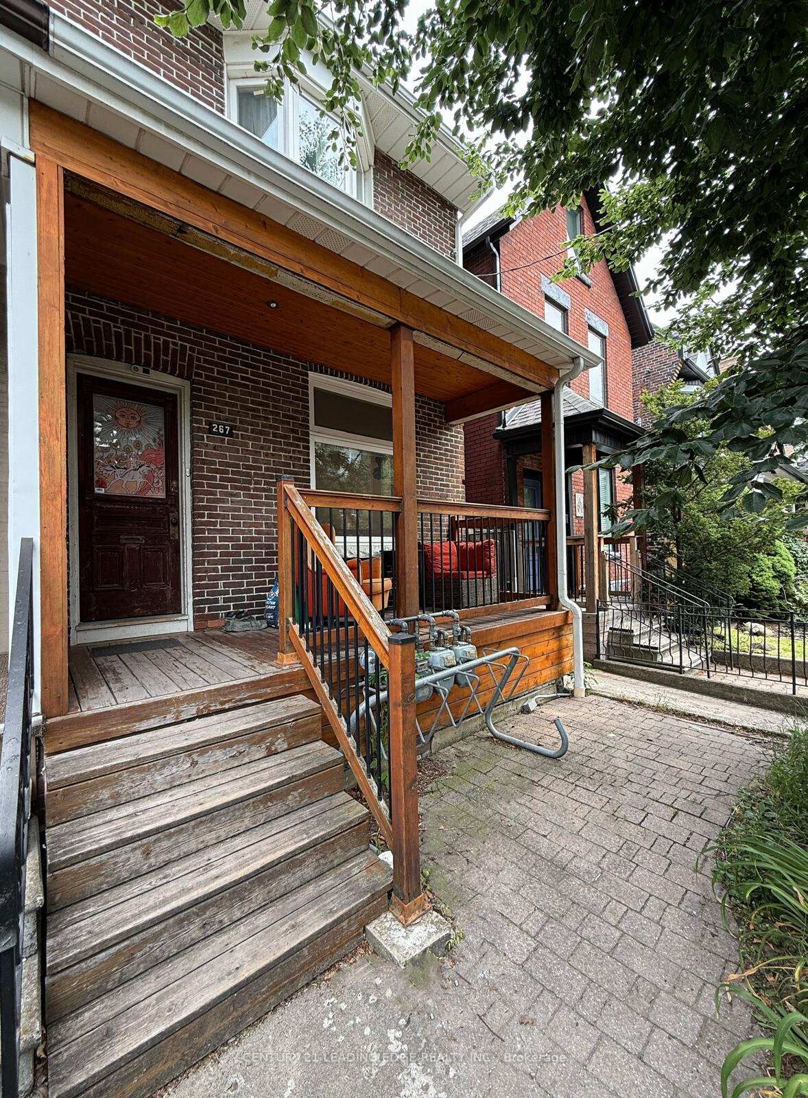 Property Photo: 267 Saint Helens Avenue 2 ON M6H 4A2