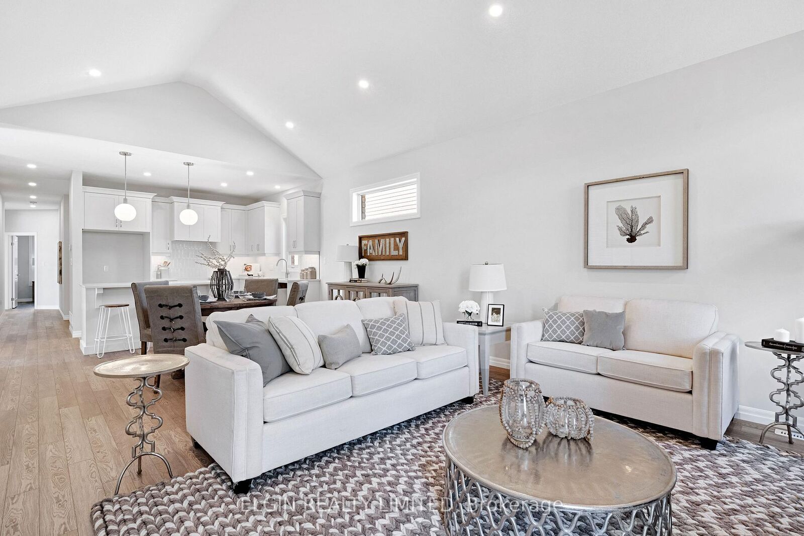Property Photo: 18 Braun Avenue ON N4G 0K5