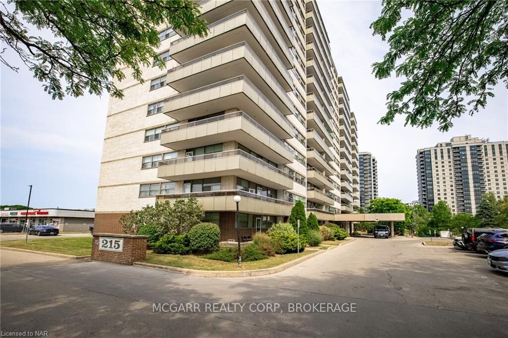 Property Photo:  215 Glenridge Avenue E 1410  ON L2T 3J7 