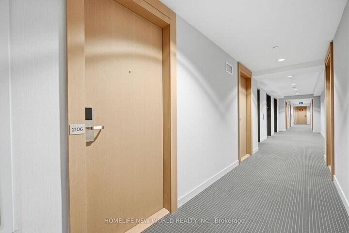 Property Photo:  7 Grenville Street 2106  ON M4Y 0E9 