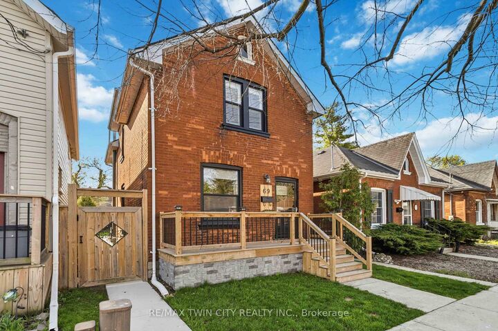 69 St Paul Avenue — photo 1
