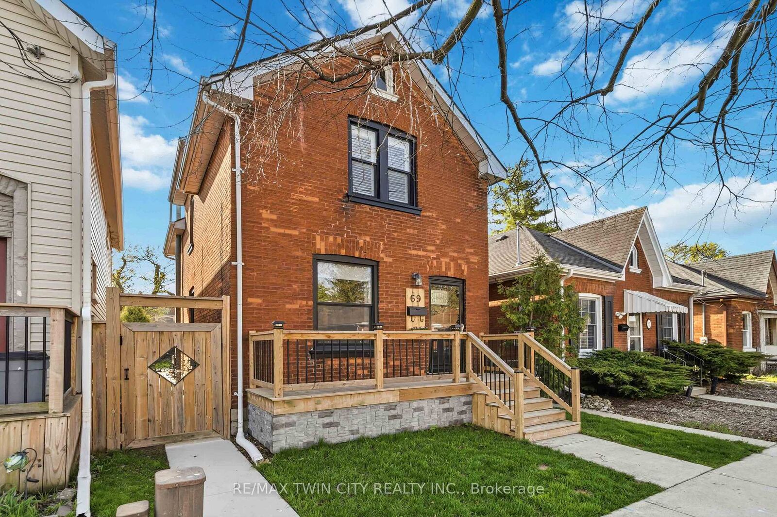Property Photo: 69 St Paul Avenue ON N3T 4E7