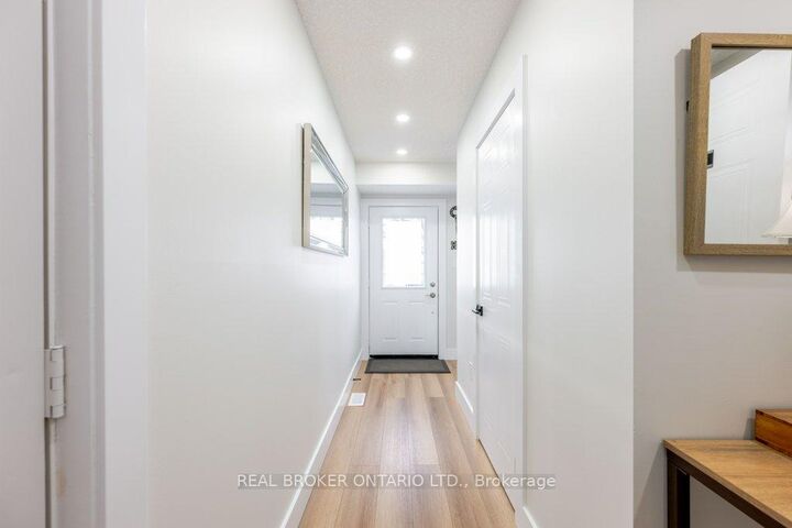Property Photo: 185 Highland Crescent 2 ON N2M 5P8