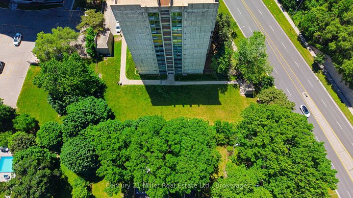 Property Photo: 20 Speers Road 304 ON L6K 3R5