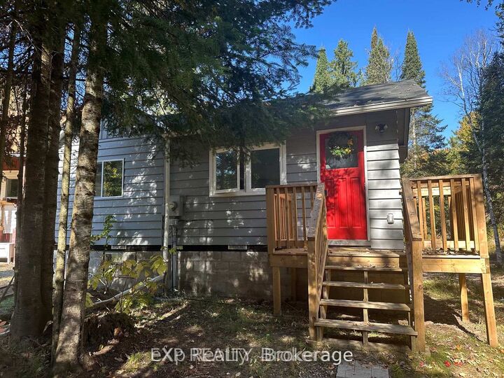 Property Photo:  61 Robert Road W  ON P1H 1L4 
