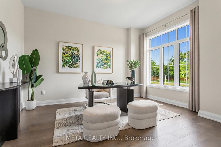 Property Photo: 56 Klees Crescent ON L4G 3W8