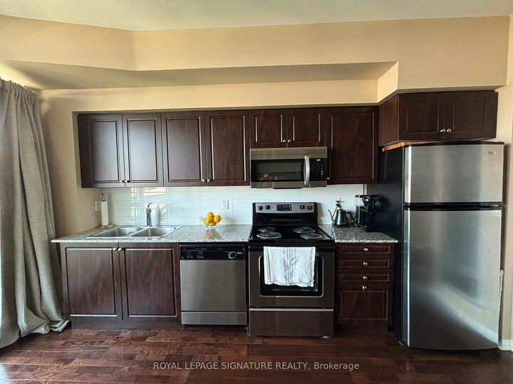 Photo de la propriété: 209 Fort York Boulevard 868 ON M5V 4A1