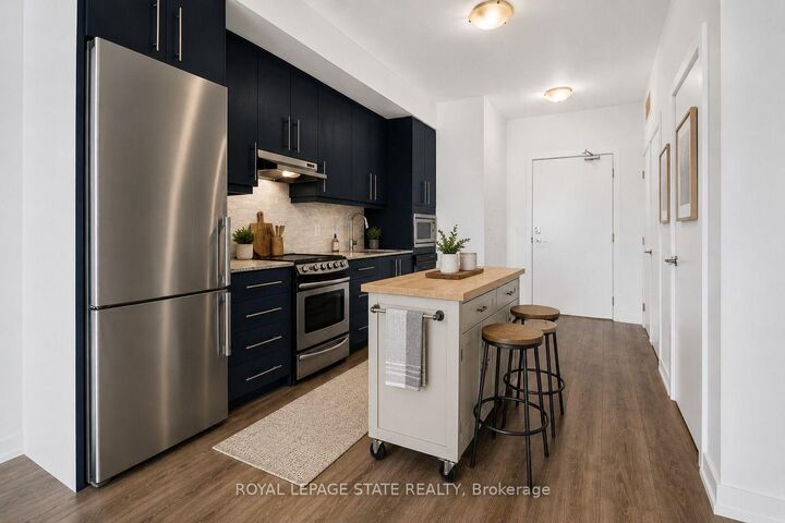 Photo de la propriété:  10 Esplanade Lane 306  ON L3M 0H1 