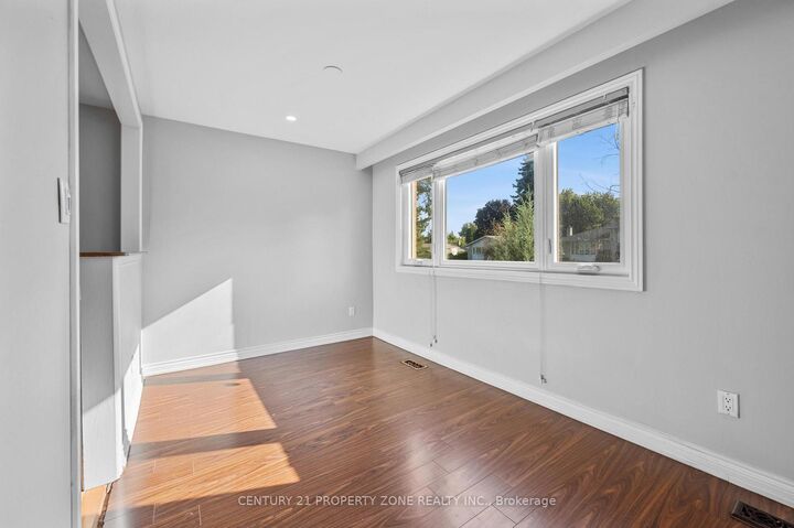Property Photo:  25 Chatsworth Drive  ON L6X 2L8 