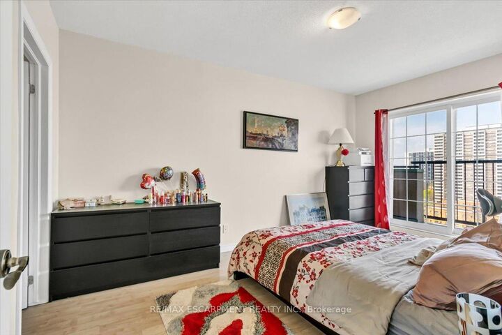 Property Photo:  135 James Street S 1503  ON L8P 2Z6 
