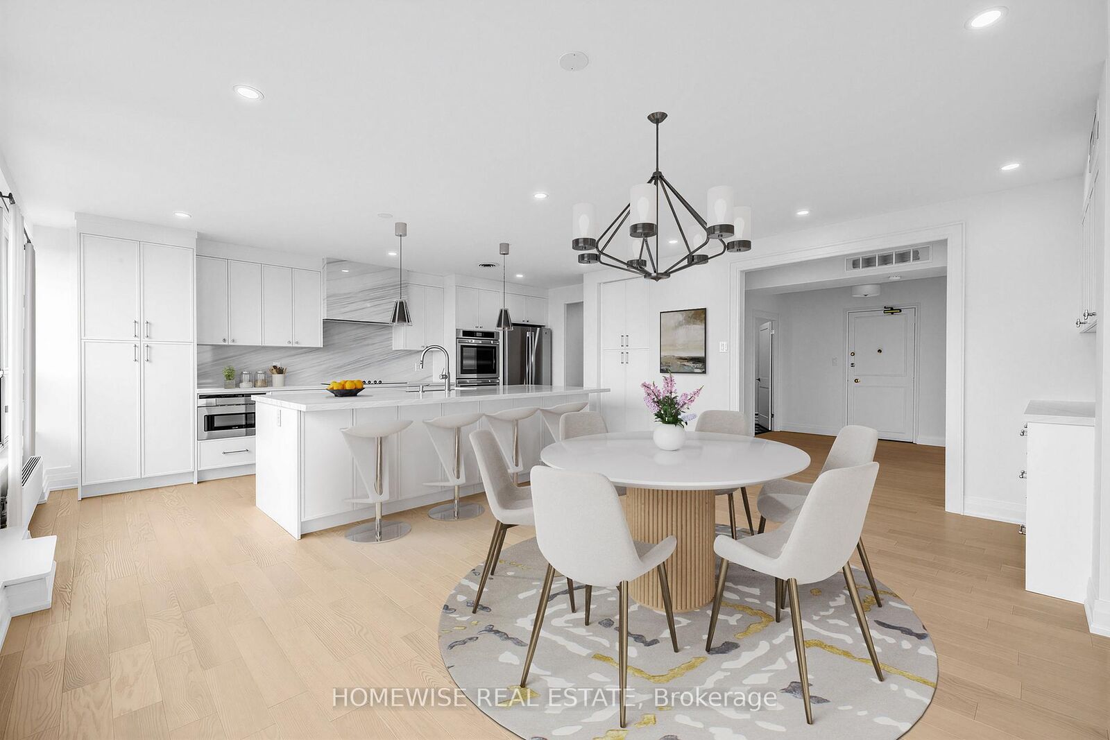 Photo de la propriété: 2500 Bathurst Street Phw ON M6B 2Y8