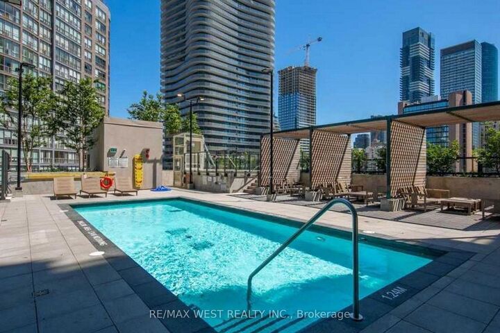 Property Photo:  955 Bay Street 1112  ON M5S 0C6 