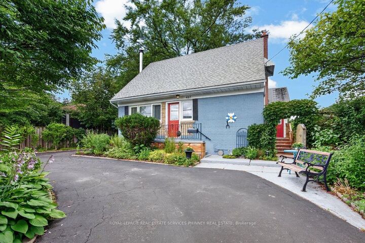 Property Photo: 487 Wildwood Drive ON L6K 1V1
