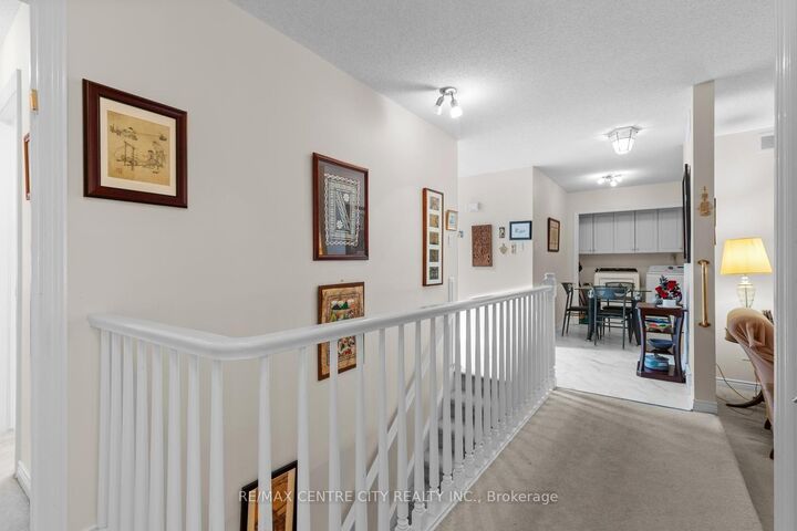 Property Photo: 1500 Richmond Street 104 ON N6G 4V1