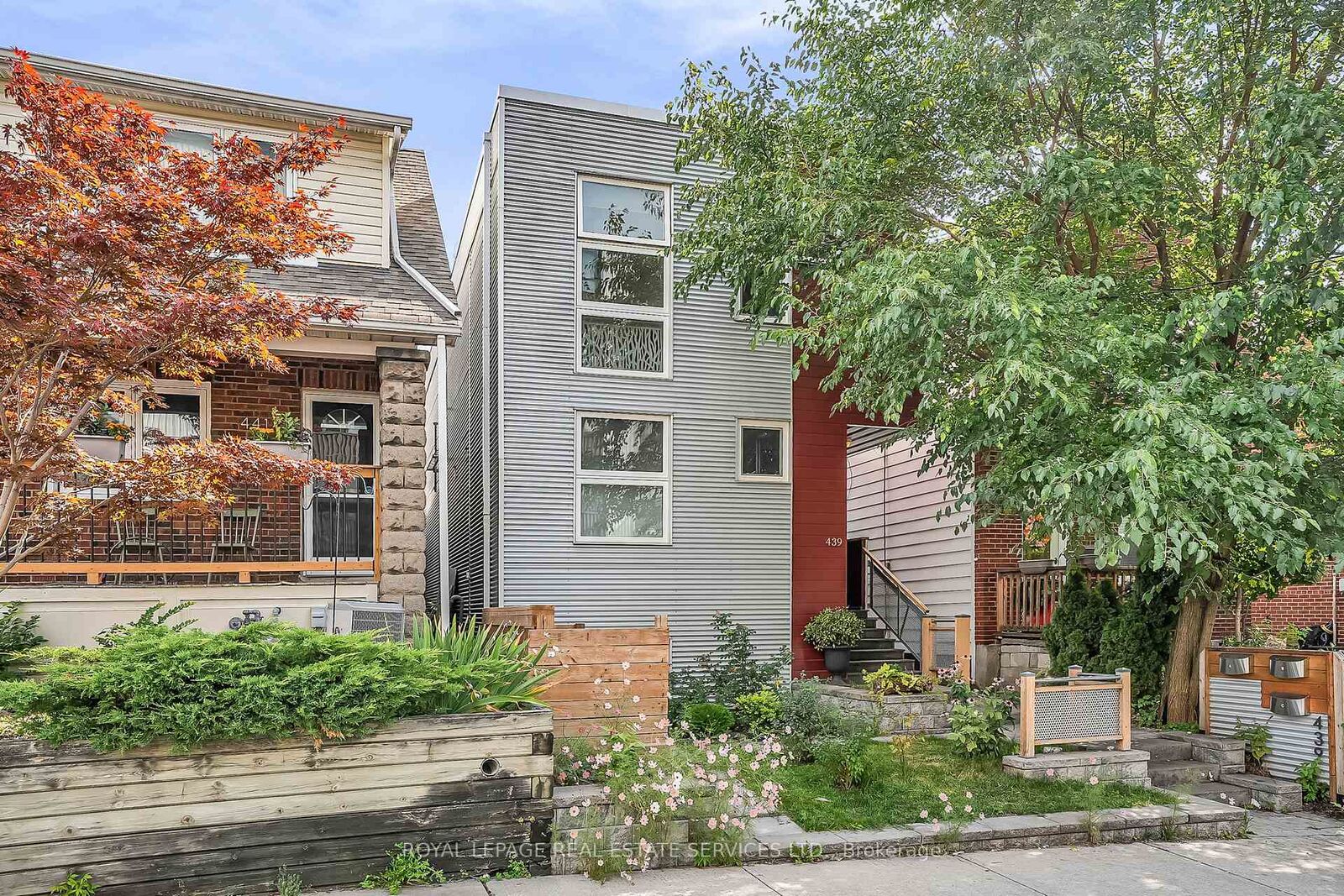 Property Photo:  439 Winona Drive C  ON M6C 3T4 