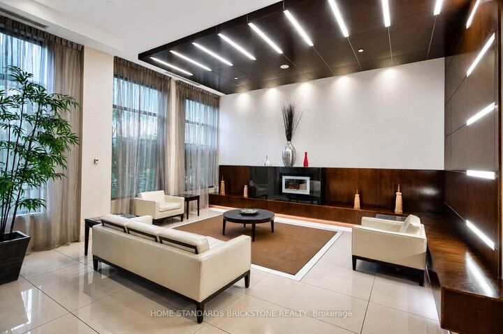 Property Photo:  500 Doris Avenue 2226  ON M2N 0C1 
