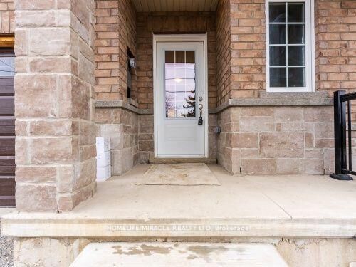 Property Photo: 32 Vickers Road ON L9A 1Y1