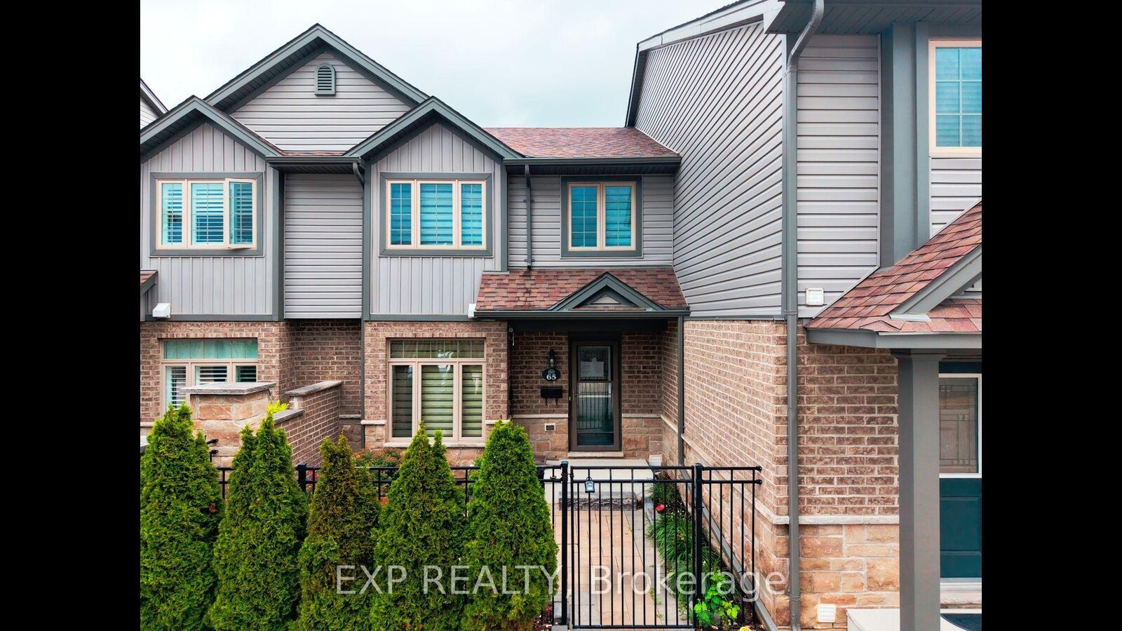 Property Photo:  3400 Castle Rock Place 90  ON N6L 0E4 