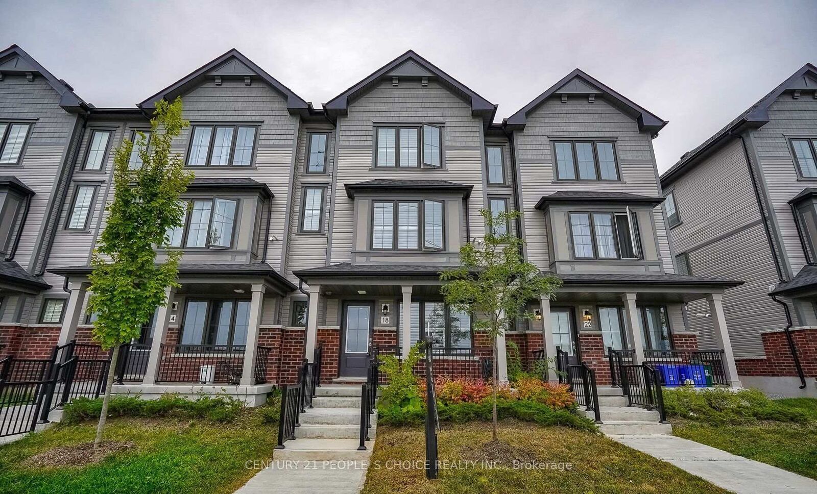 Photo de la propriété:  18 Jerome Way  ON L1C 3K2 