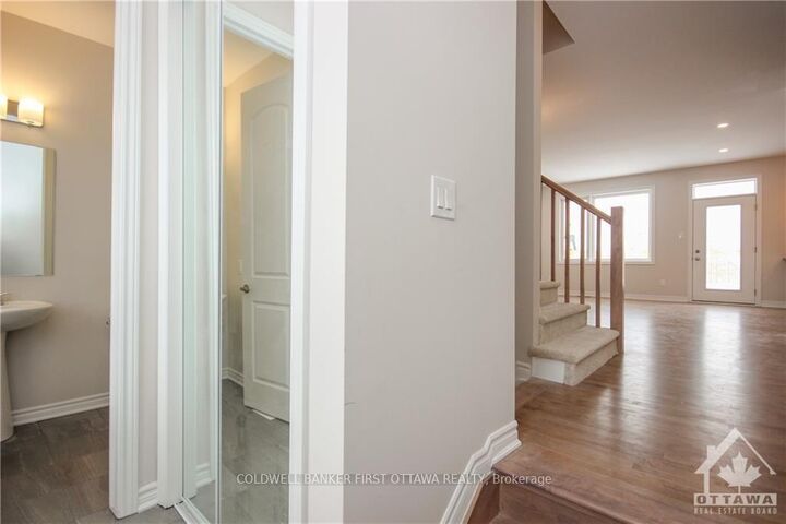 Property Photo:  72 Focality Crescent  ON K2J 6W8 