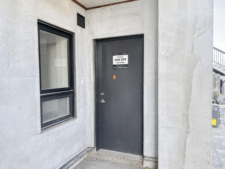 Property Photo:  25 Palace Street Q24  ON N2E 3M6 