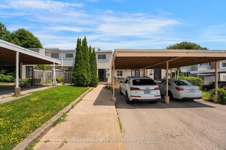 Property Photo:  76 Frobisher Court  ON N1R 6Z5 