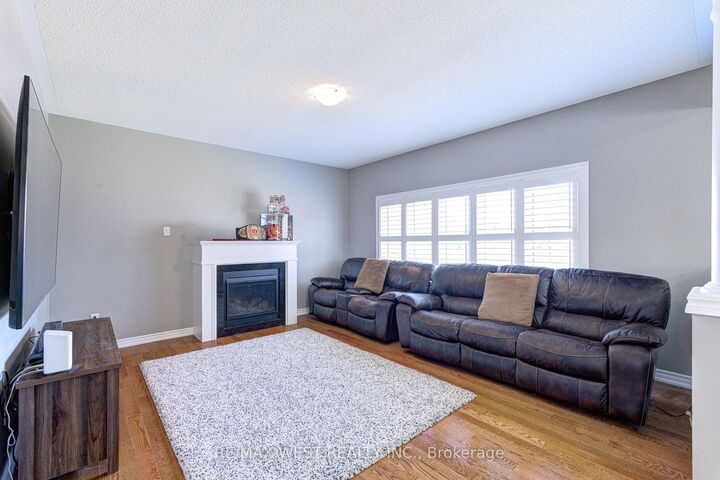 Property Photo: 108 Decarolis Crescent ON L0M 1B4