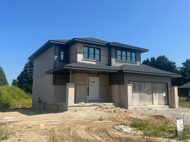 18 Hawks Gate — photo 1