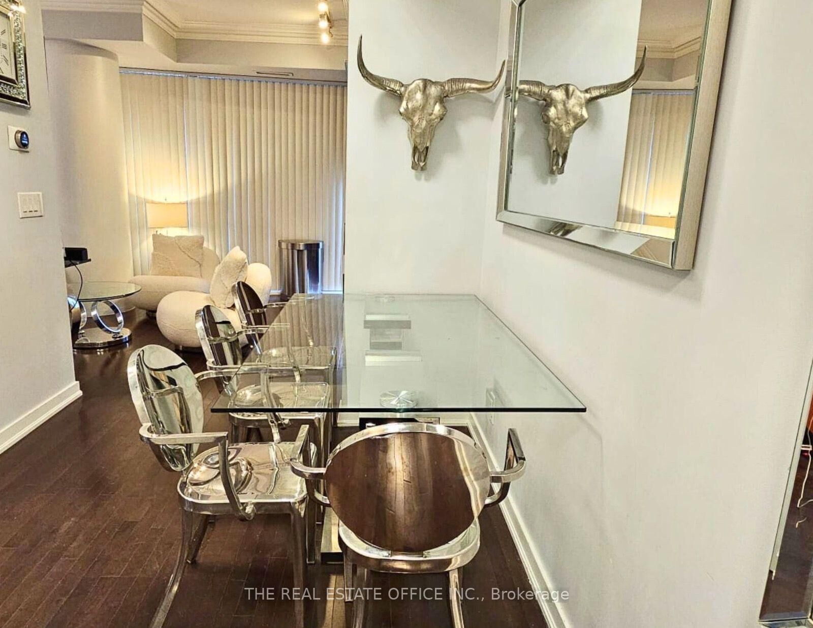 Property Photo:  14 York Street  ON M5J 2Z2 
