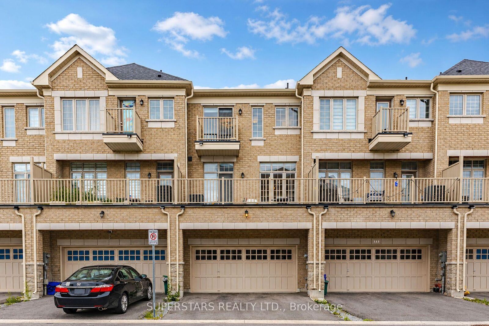 Property Photo:  321 Kirkham Drive  ON L3S 0E9 