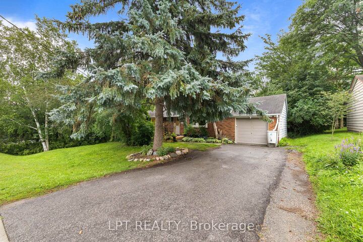 98 Don Mor Drive — photo 1