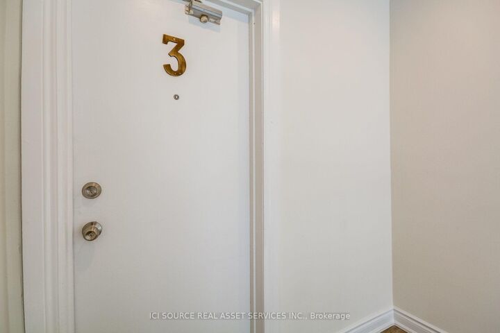 Property Photo: 58 Burlingame Road 3 ON M8W 1Y8
