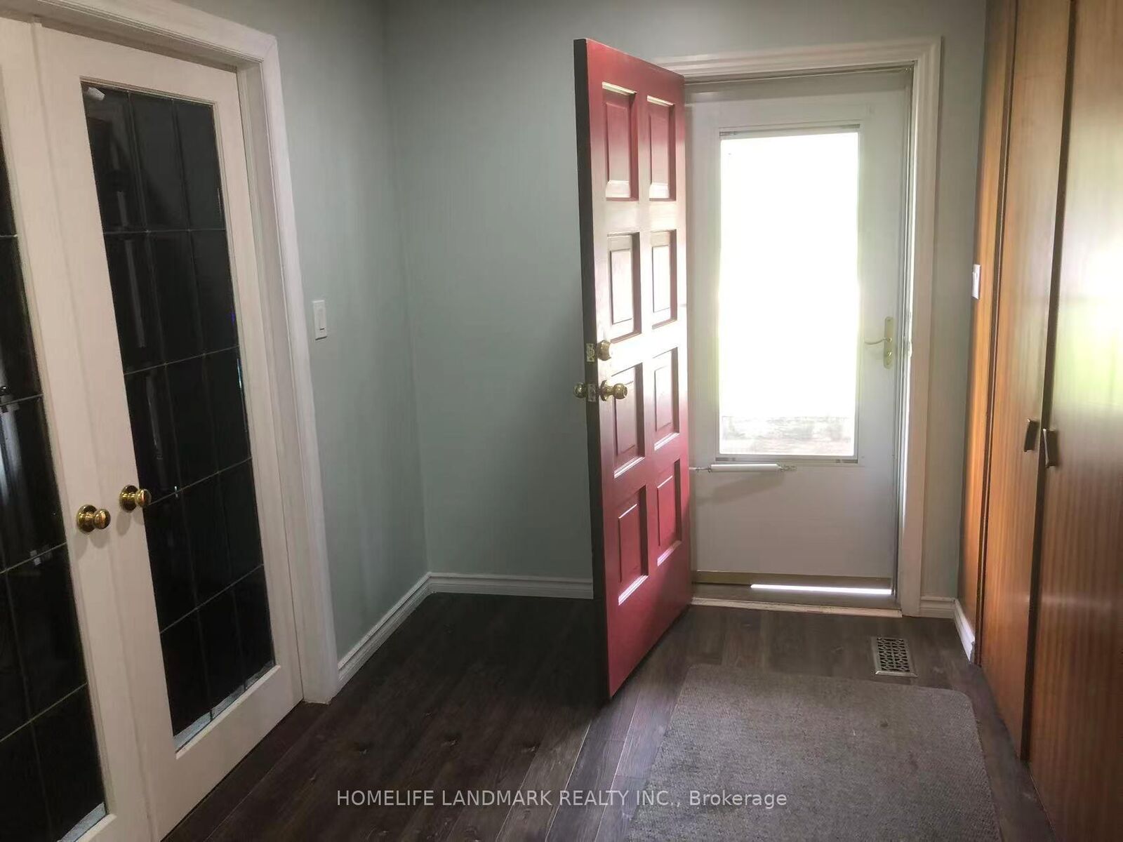 Property Photo:  195 Carter Avenue Upper  ON N2J 3K5 