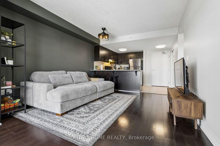 37 Goodwin Drive 404 — photo 1