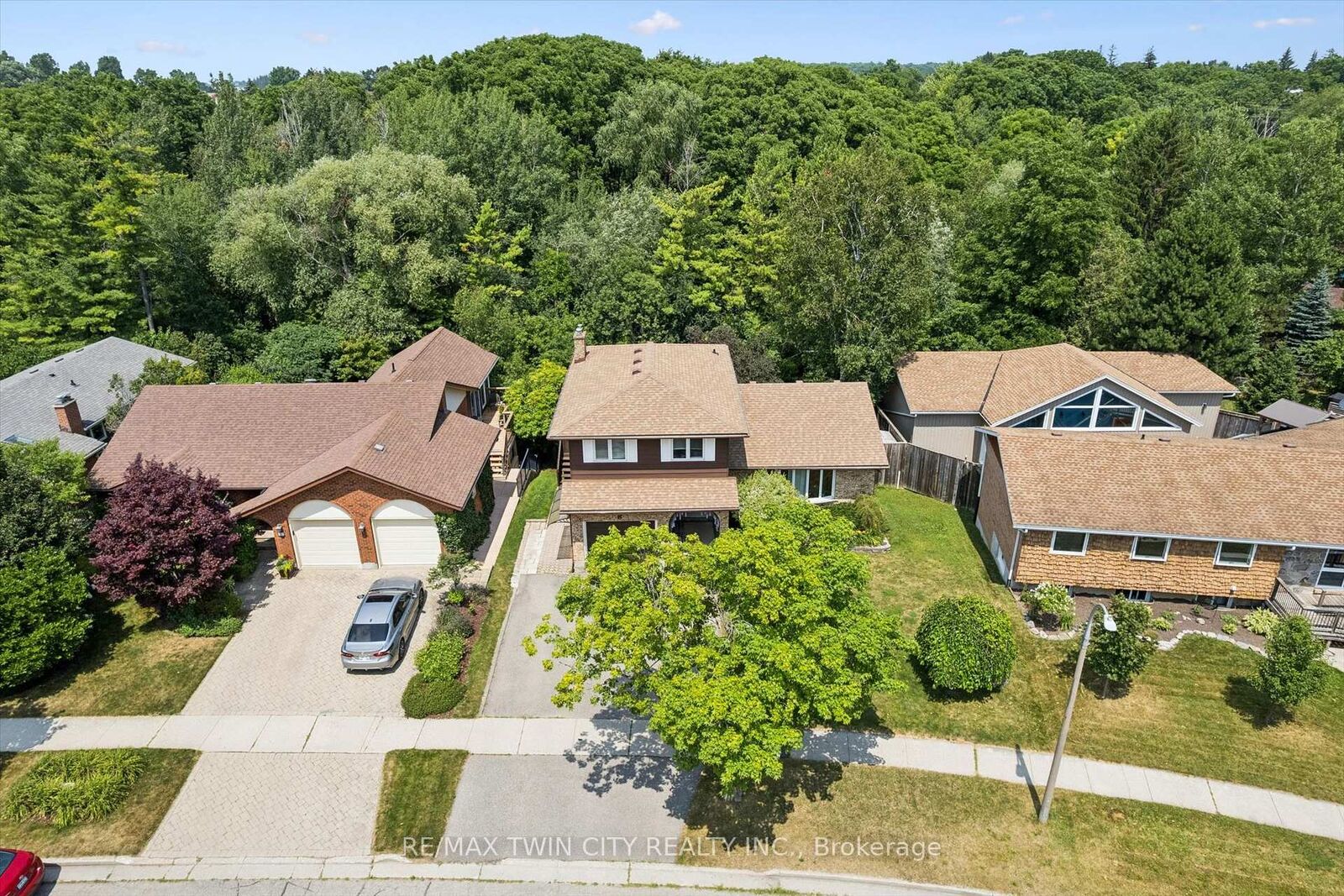 Property Photo: 8 Perin Place ON N2P 1L5